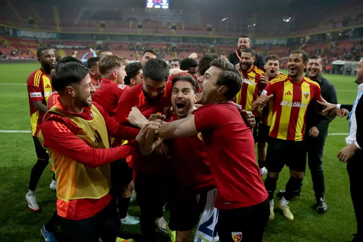 Kayserispor\'a 3 dönem transfer yasağı getirildi