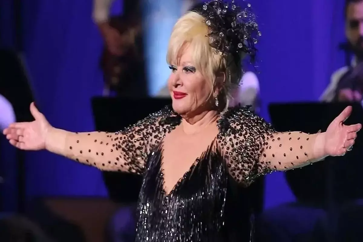 Bir dönemin sesi sustu! İşte Muazzez Abacı\'nın sanat ile geçen ömrü