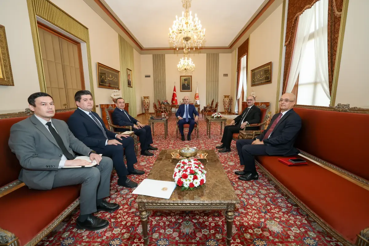 Kurtulmuş, Özbek Büyükelçi\'yi Kabul Etti