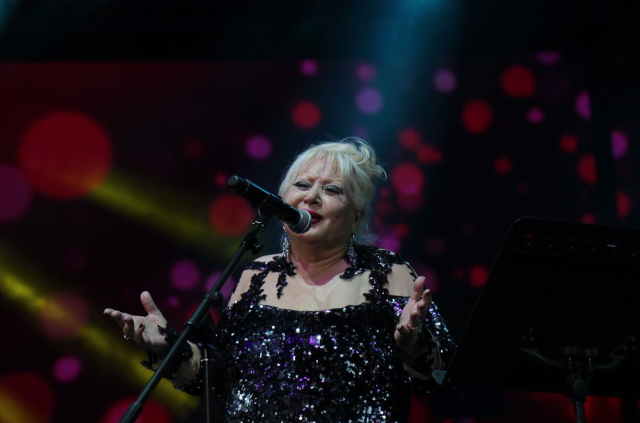 Ünlü sanatçı Muazzez Abacı, 78 yaşında hayatını kaybetti