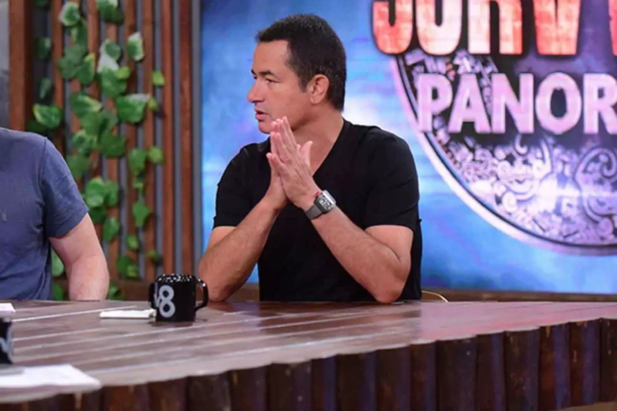 Acun Ilıcalı galada sürprizi açıkladı! İsmi gizli tutuluyor: Survivor\'a efsane bir yıldız daha