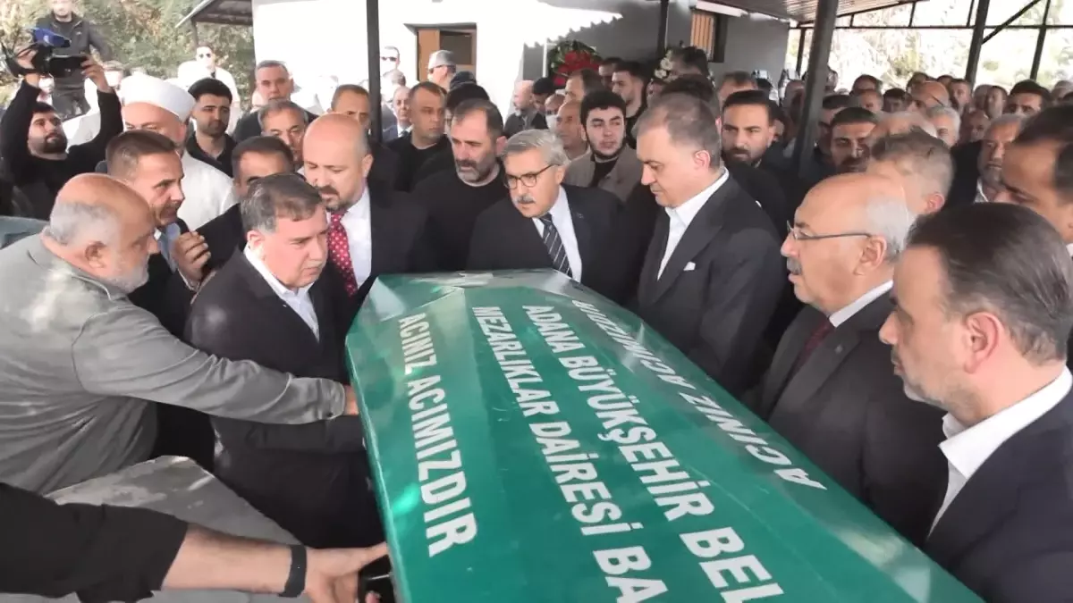 Ömer Çelik Dayısının Cenaze Törenine Katıldı