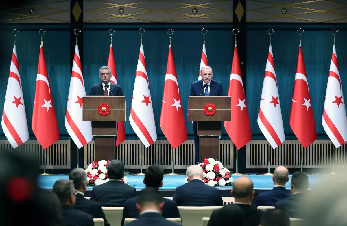 Cumhurbaşkanı Erdoğan, KKTC Cumhurbaşkanı Erhürman\'ı resmi törenle karşıladı (2)