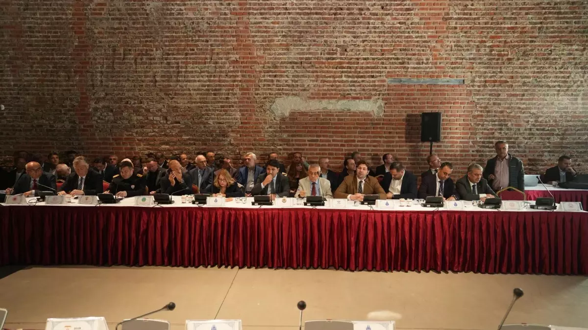 İstanbul\'da hız limitleri değişti! İşte cadde cadde yeni sınırları