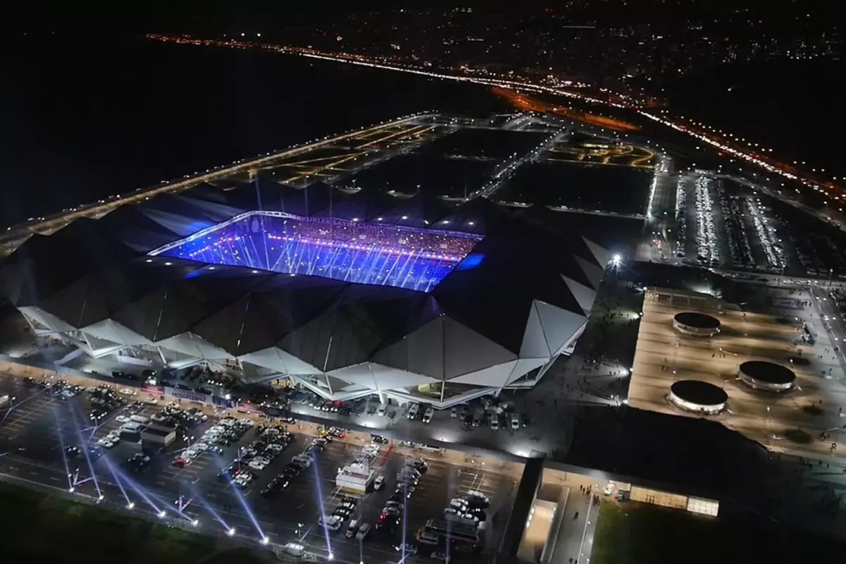 Taraftarlar heyecanlı! Nwakaeme geri dönüyor