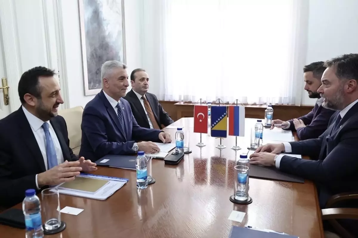 Bakan Bolat Bosna Hersek\'te