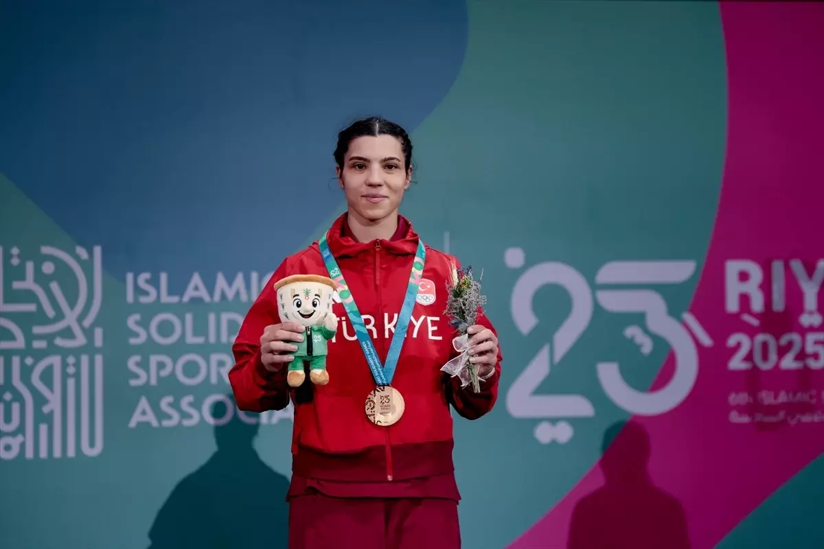 Türkiye Muaythai\'de 3 Altın, 1 Gümüş Madalya Kazandı