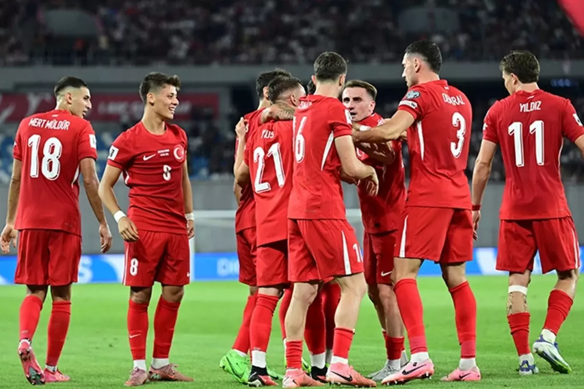 A Milli Takım\'da sakatlık: Yıldız futbolcu aday kadrodan çıkarıldı