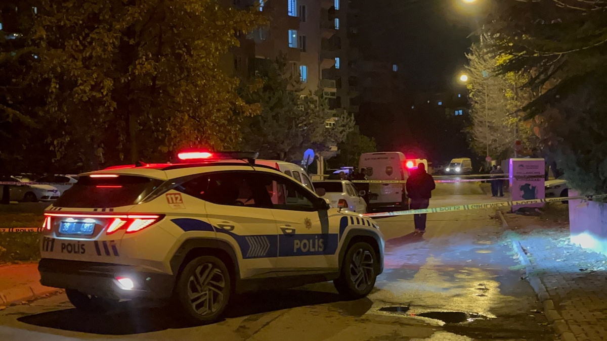 Boşanma Aşamasındaki Kadın Bıçaklanarak Öldürüldü