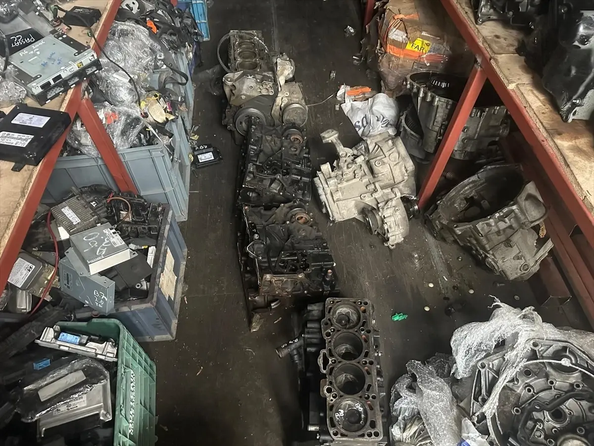 Bursa\'da \'Change\' Operasyonu: 2 Şüpheli Tutuklandı