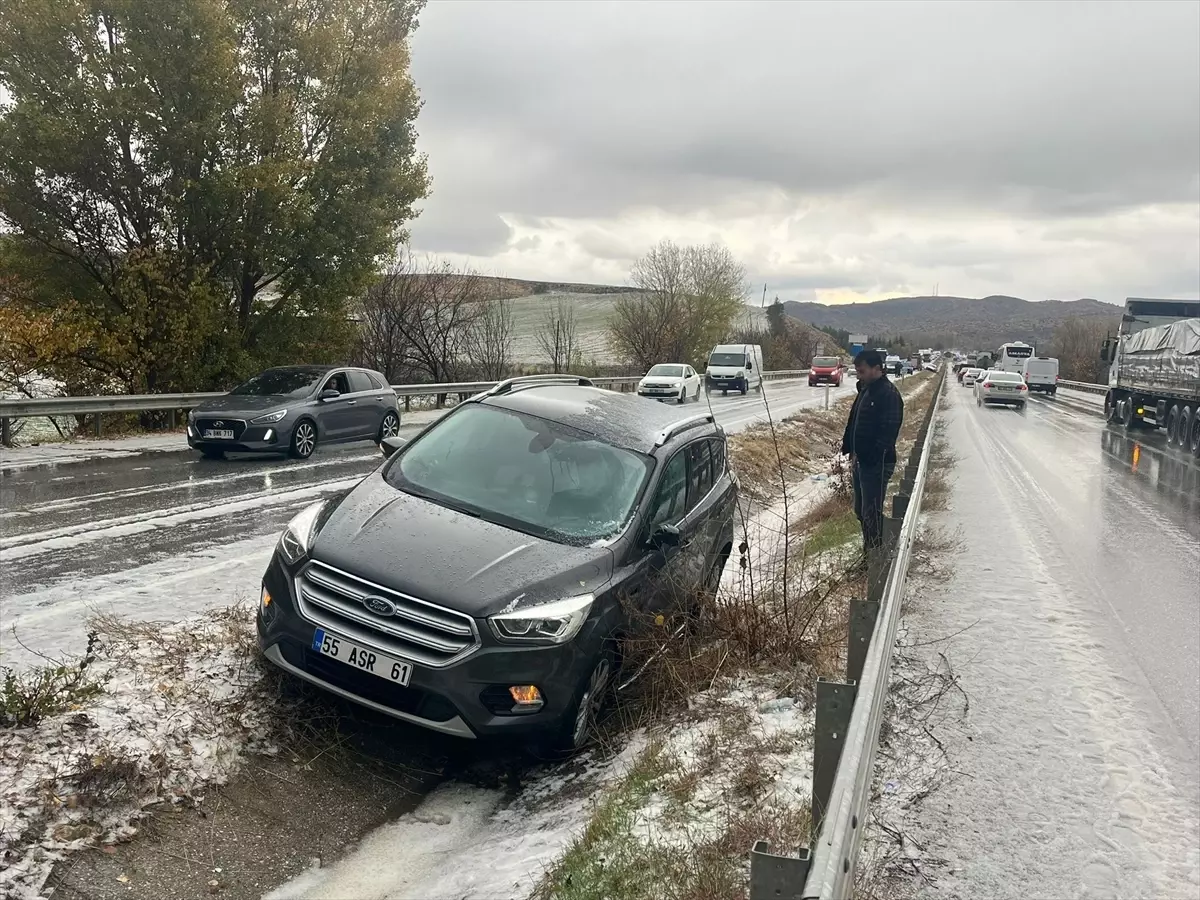 Çorum\'da Dolu Yağışı: 10 Yaralı