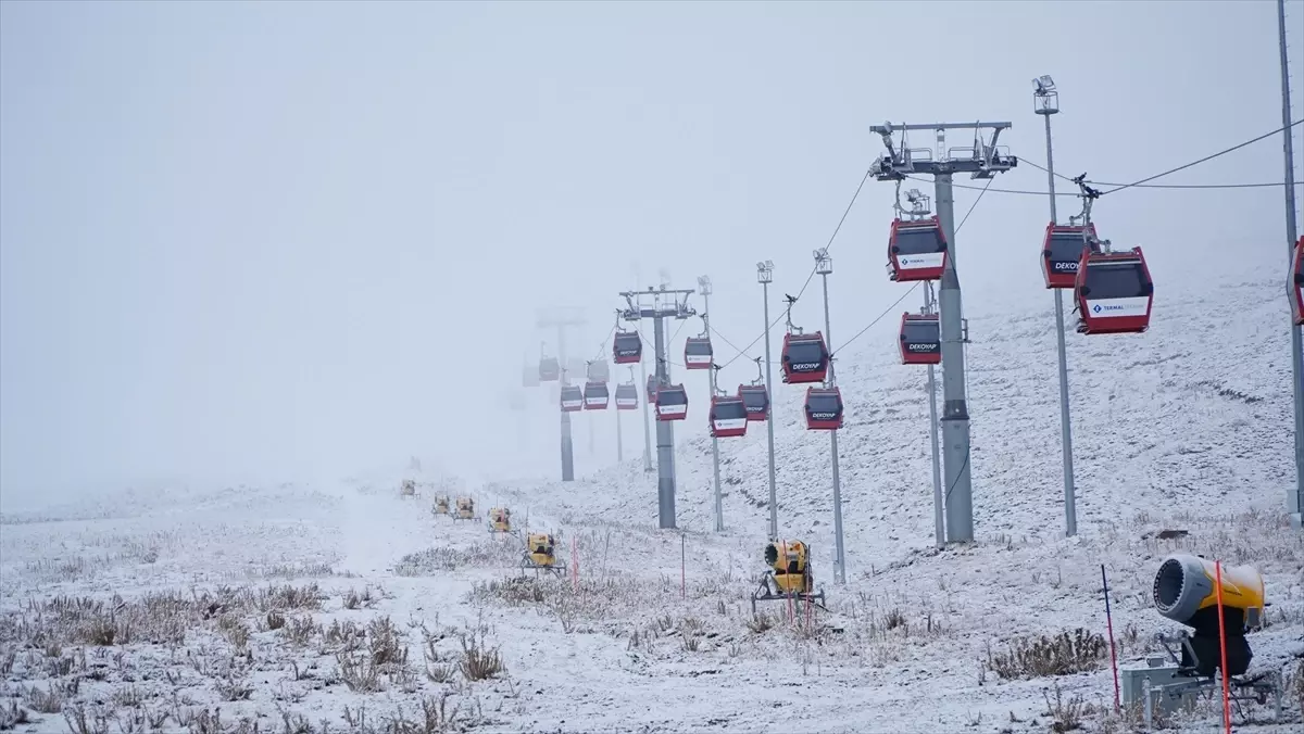 Erciyes Dağı\'nda Kar Yağışı Etkili Oldu