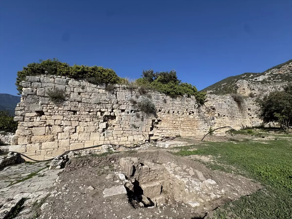 Limyra\'da Zeus Tapınağı Keşfedildi