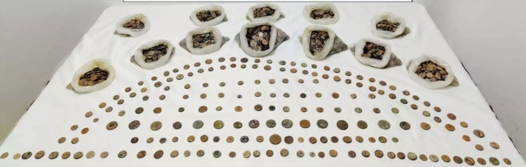 Kızıltepe\'de 4.897 Tarihi Sikke Ele Geçirildi