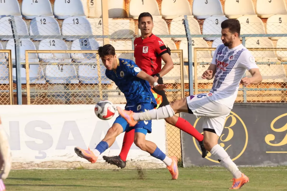 Menemen FK\'da 3 Futbolcu Kadro Dışı