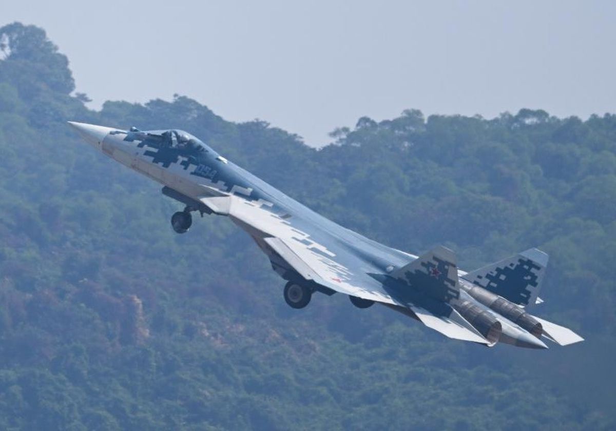 Rusya\'da Su-30 Savaş Uçağı Düştü