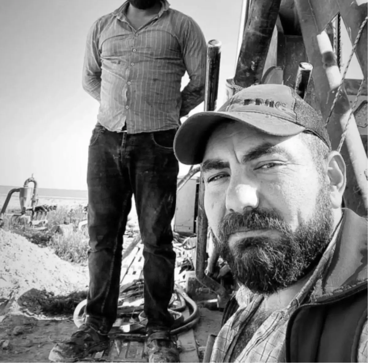 Aksaray\'da Sondaj Kazası: Kol Sondaj Kuyusuna Düştü