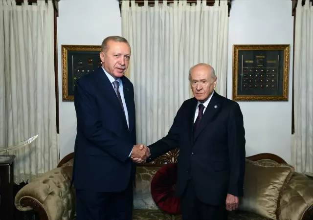 Tehlikeyi sezen Cumhurbaşkanı Erdoğan, MYK toplantısında partilileri uyardı