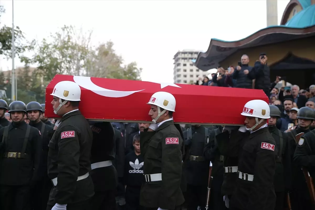 Türkiye şehitlerini uğurladı