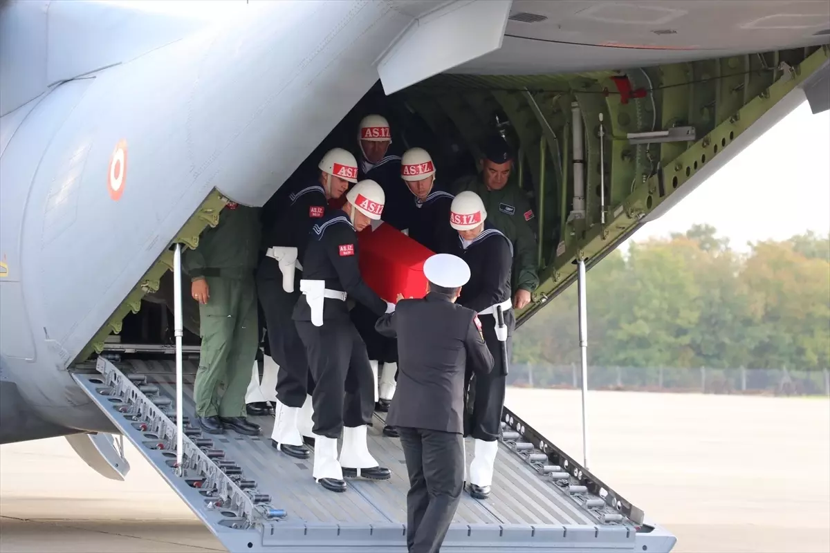 Türkiye şehitlerini uğurluyor