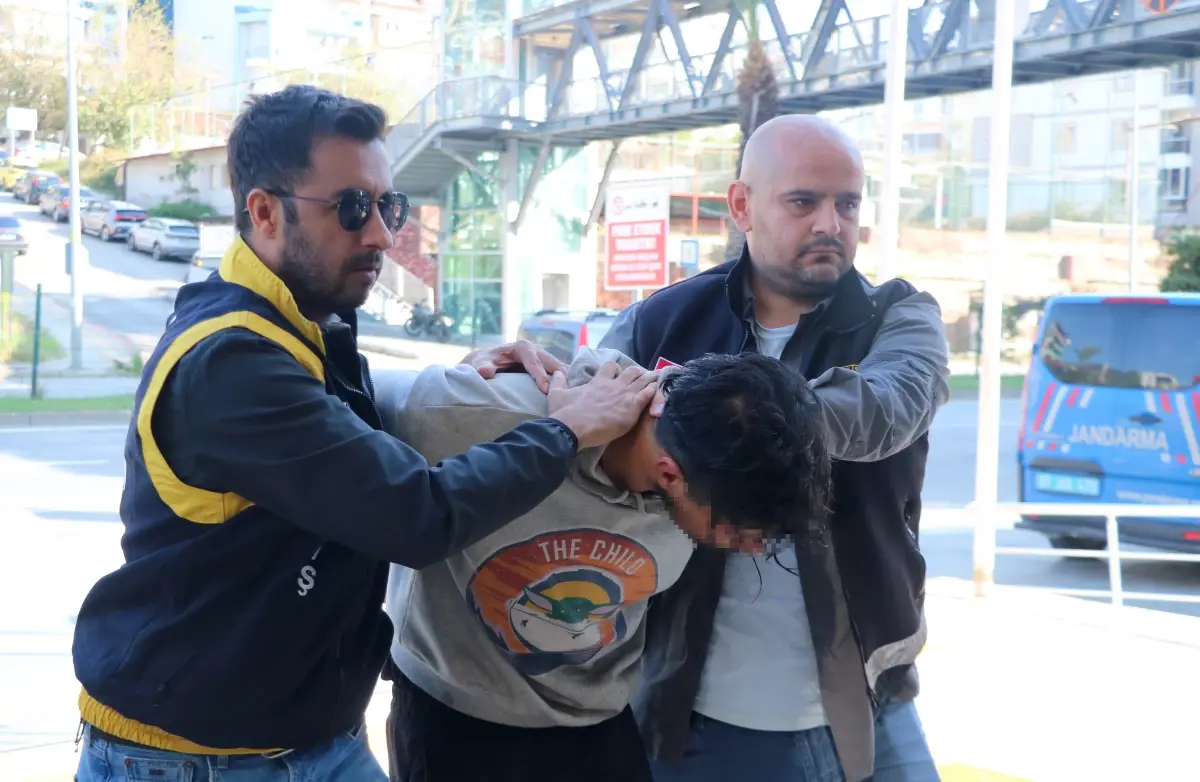 Sokakta tanımadığı kadına saldıran şüpheliden çıldırtan savunma