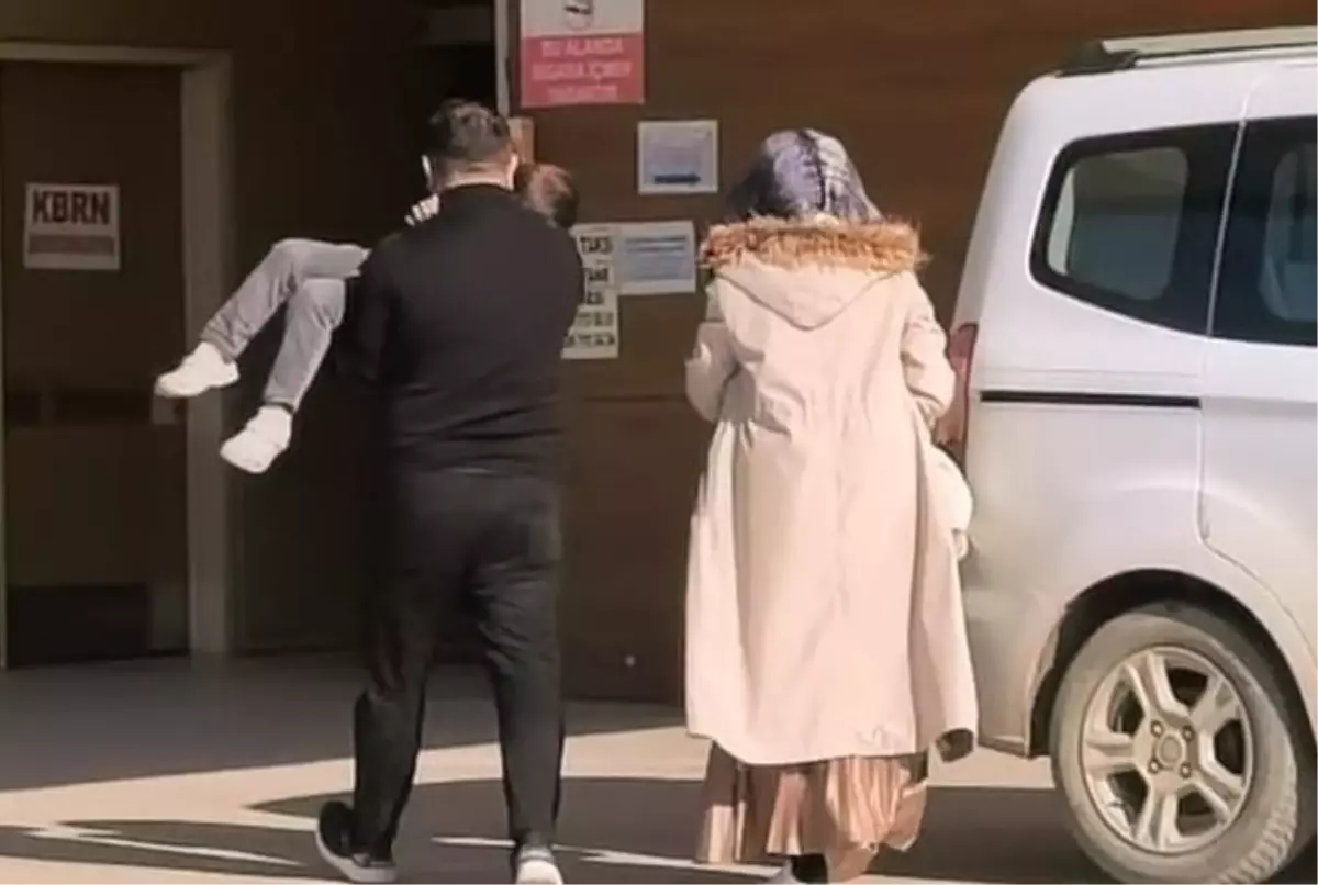 Bursa\'da Çaydanlıkla Yaralanan Çocuk