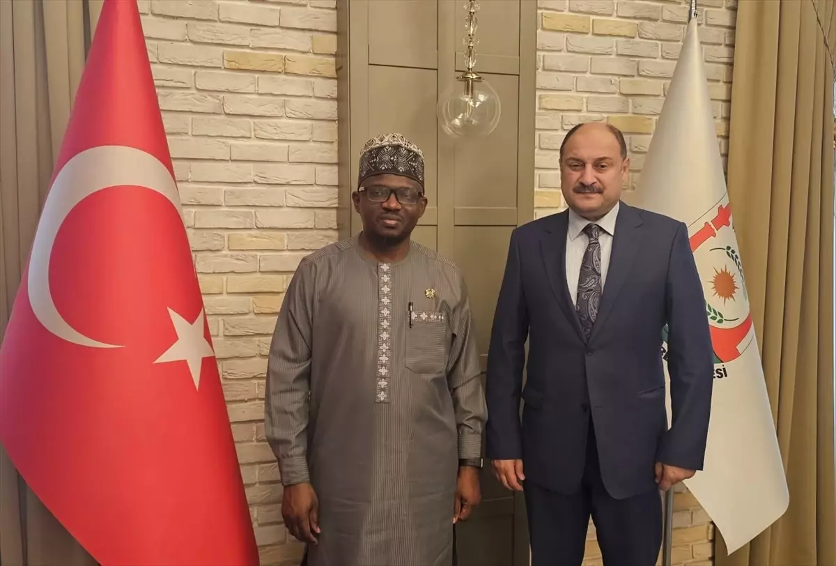 Gana Büyükelçisi Nasiruddin, Şanlıurfa Büyükşehir Belediye Başkanı Gülpınar\'ı ziyaret etti