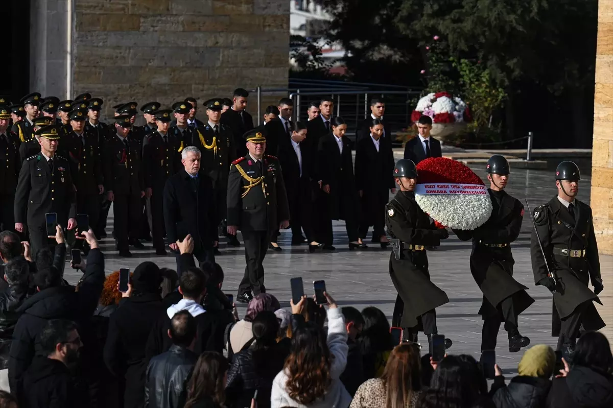 KKTC\'nin Ankara Büyükelçisi Korukoğlu, Anıtkabir\'i ziyaret etti