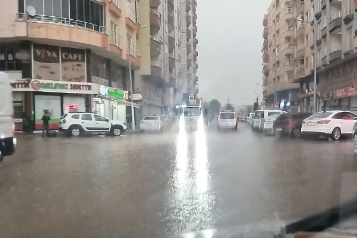 Mardin\'de sel! Evler ve tarım arazileri sular altında kaldı