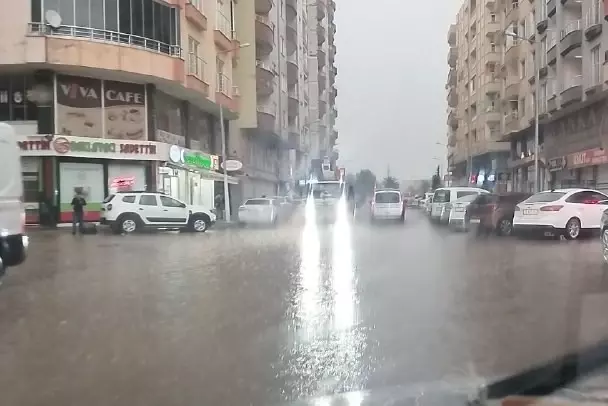 Mardin'de Sağanak Yağış Sonrası Su Baskınları