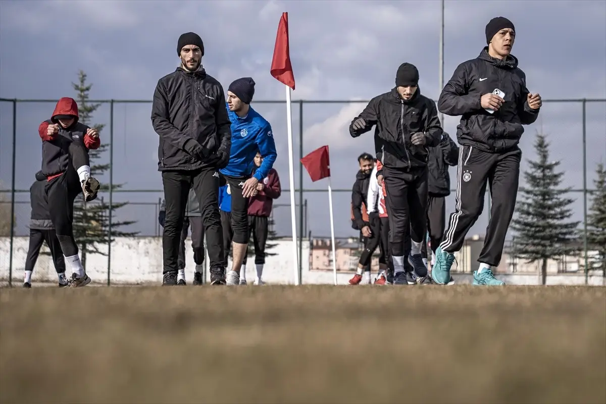 Kick Boks Milli Takımı, Dünya Şampiyonası için Erzurum\'da Kamp Yapıyor
