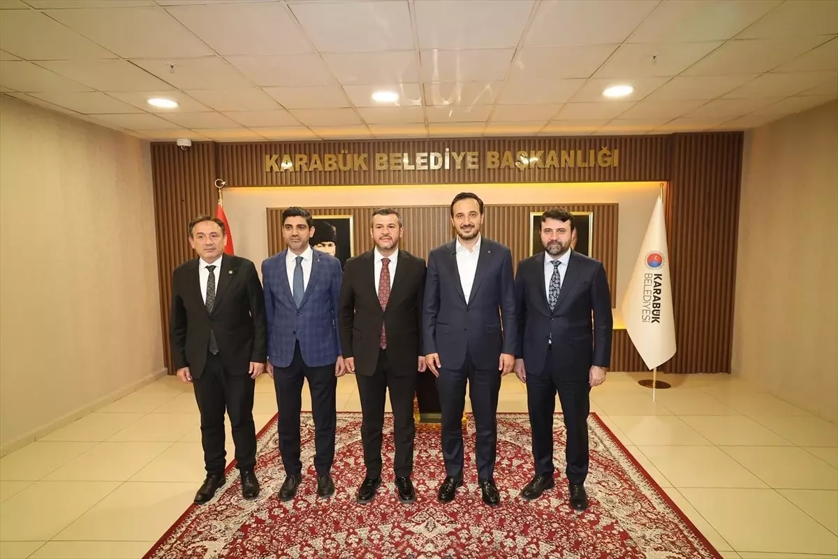 AK Parti İstanbul İl Başkanı Özdemir\'den, Karabük Belediye Başkanı Çetinkaya\'ya ziyaret