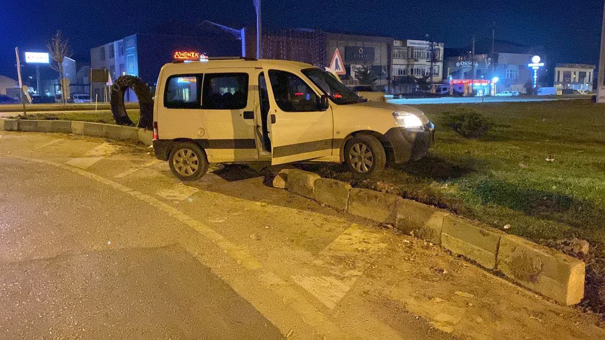 Ehliyetsiz Sürücü Kaçarken Yakalandı