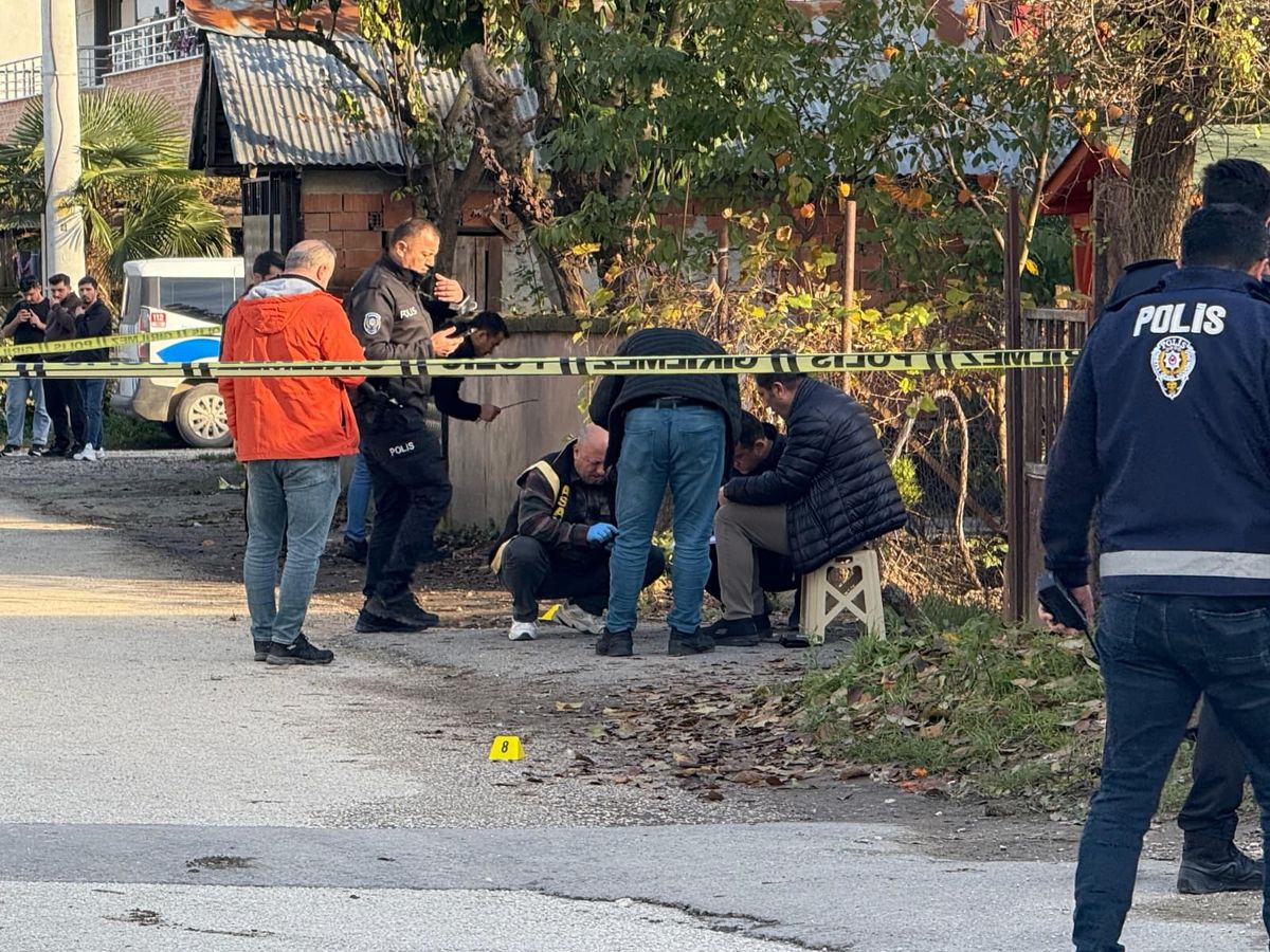 Düzce\'de Akraba Aileler Arasında Kavga: 5 Yaralı