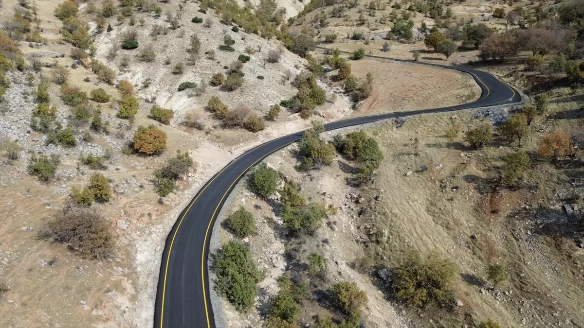 Eruh’ta 29 Bin 350 Metre Yol Asfaltlandı