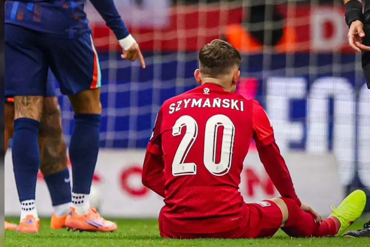 Fenerbahçe\'ye Szymanski\'den can sıkıcı haber! Kaçıracağı maçlar belli oldu