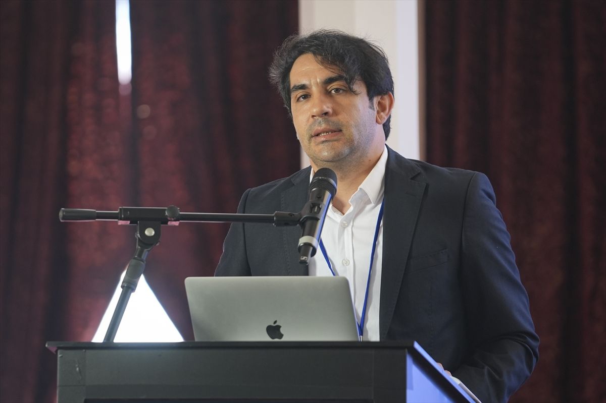 İslam Düşüncesi Sempozyumu İstanbul\'da Devam Ediyor