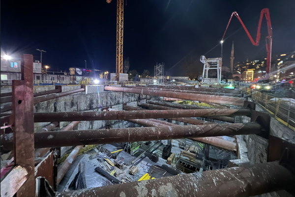 Kabataş metro inşaatındaki göçükle ilgili iki tutuklama Kabataş metro inşaatındaki göçükle ilgili iki tutuklama