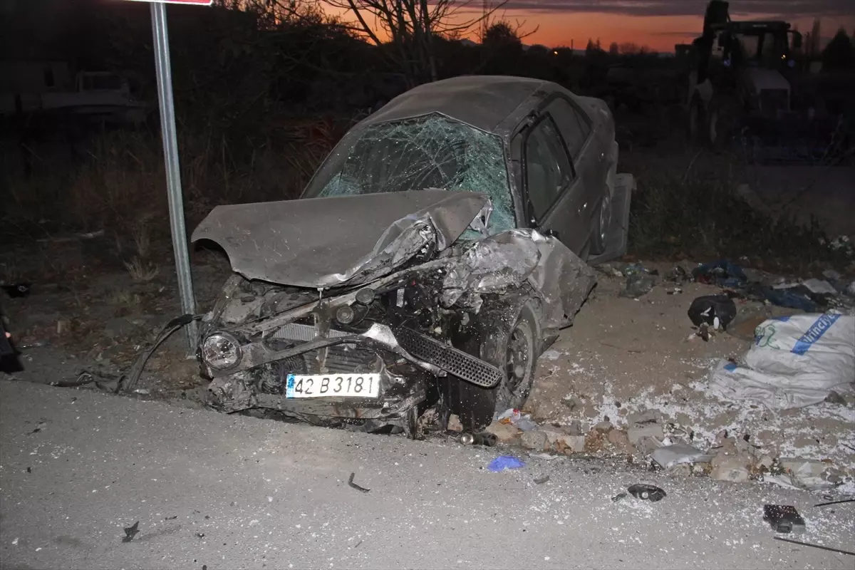 Beyşehir\'de Kaza: 2 Yaralı