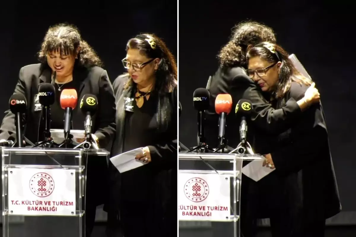 Muazzez Abacı\'nın torunu törende gözyaşlarına boğuldu: Onun sayesinde Atatürk\'ü çok sevdim