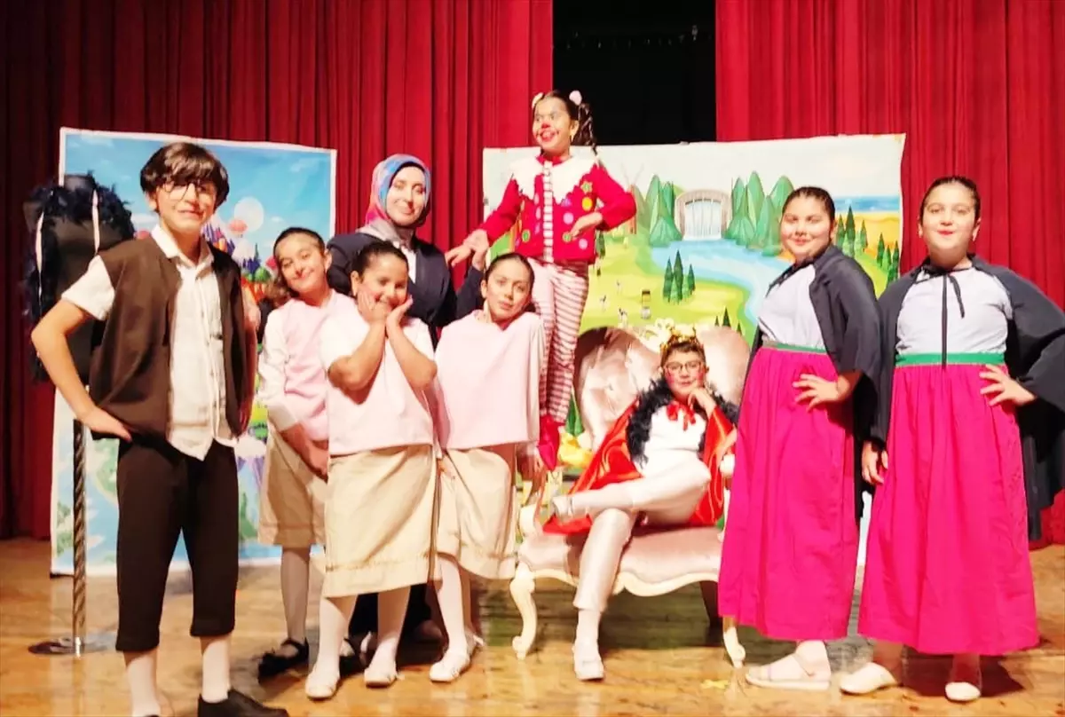 Sorgun Belediyesi Tiyatro Topluluğu Turneye Çıktı