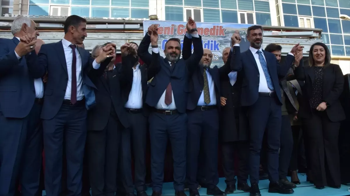 AK Parti Bitlis İl Başkanlığına atanan Günceoğlu göreve başladı