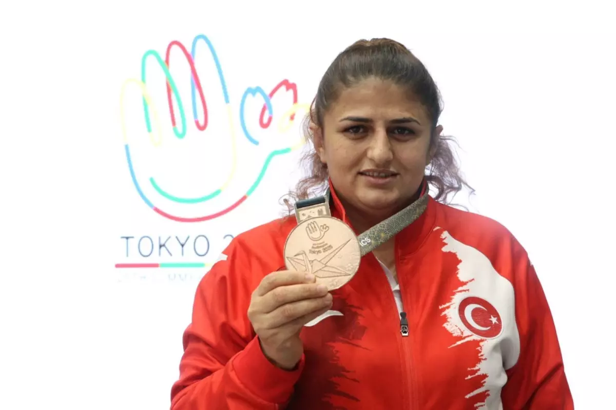 Deaflympics\'te Judo\'da 1 gümüş ve 3 bronz madalya