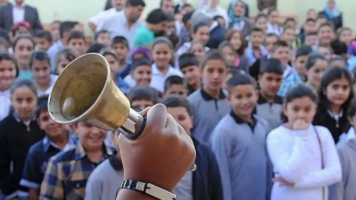 Eğitimde ilk ara tatil sonrası ders başı yapıldı