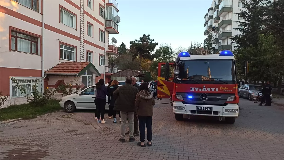 Kahramankazan\'da Evde Yangın Çıktı