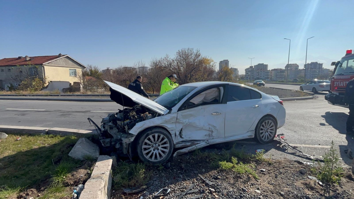 Kayseri\'de Trafik Kazası: 5 Yaralı
