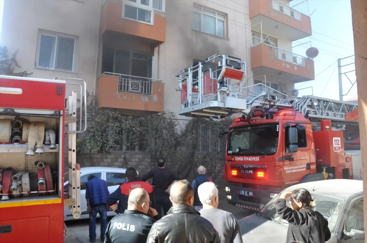 Ödemiş\'te Yangın Paniği: Yavru Kedi Kurtarıldı