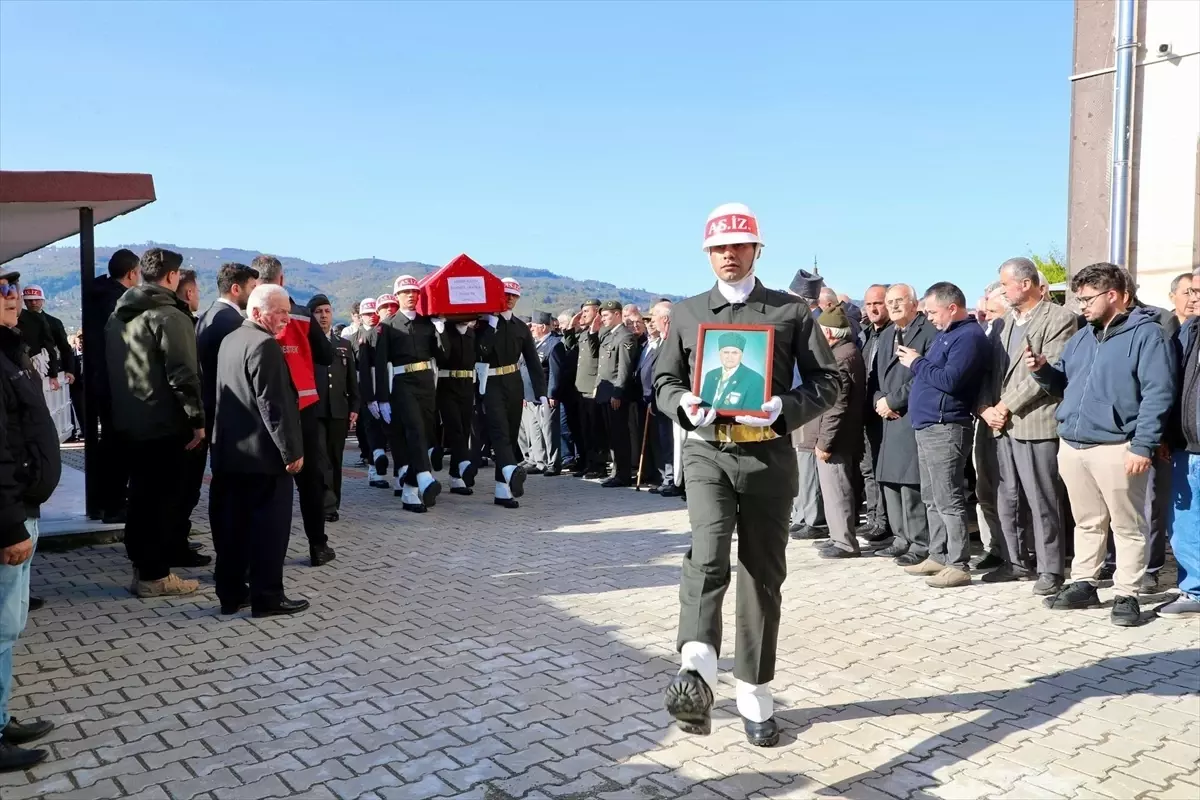 Kıbrıs Gazisi Mahmut Akbolat Son Yolculuğuna Uğurlandı