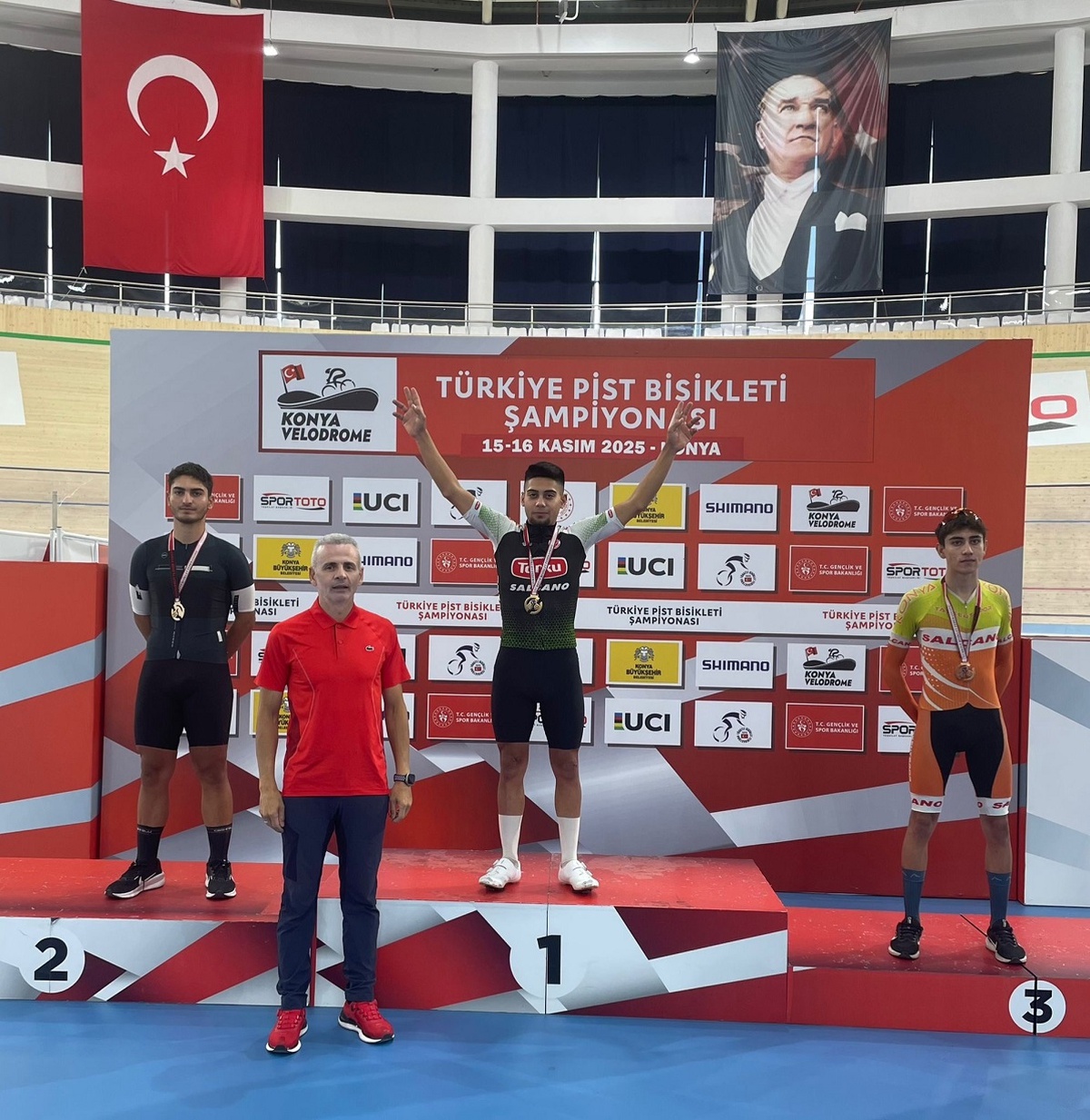 Konya\'da Genç Erkek Pist Şampiyonası