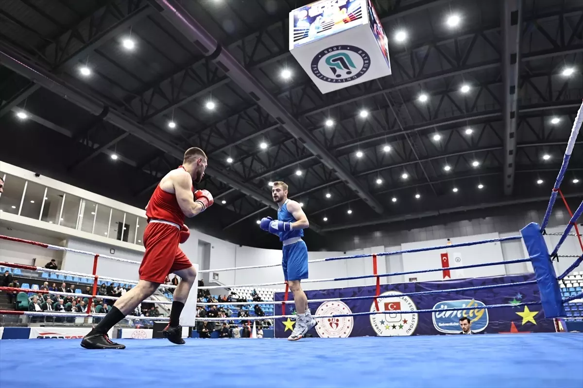 ÜNİLİG Boks Şampiyonası Bayburt\'ta Başladı